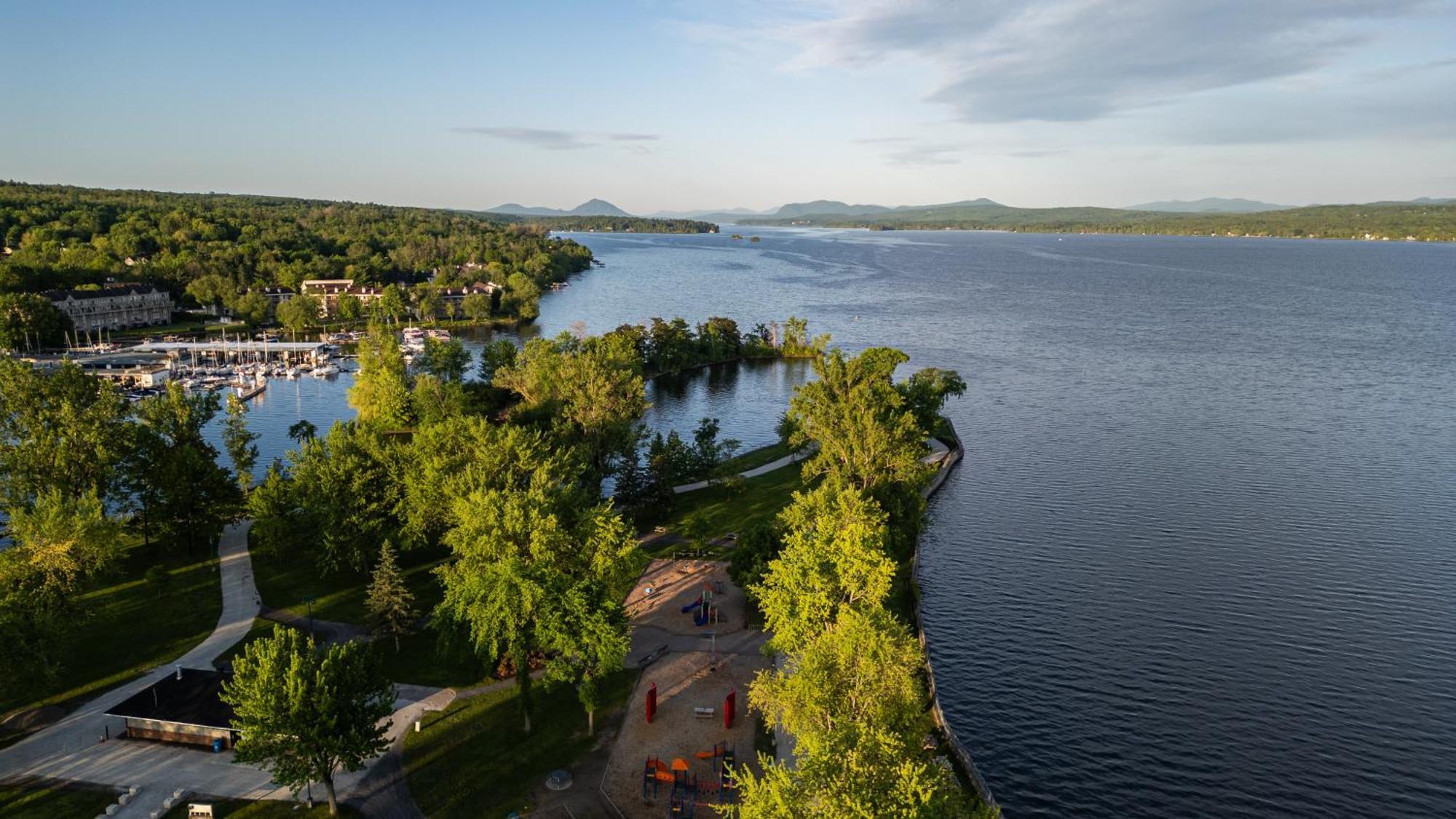 Hotel - Experience - Quartier Des Marinas Magog Exterior foto